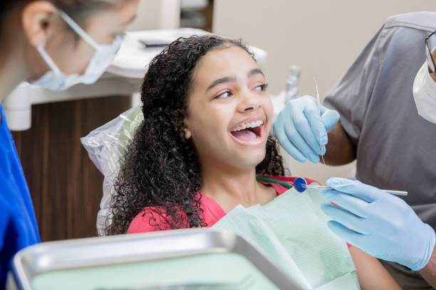Best Emergency Tooth Extraction in Hlcrest, IL