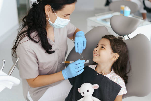 Best Emergency Gum Treatment in Hlcrest, IL